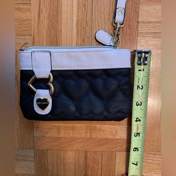 Betsey Johnson Cluch - Picture 11 of 11